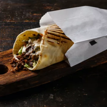 Mouth_Watering_Lamb_Kebabs_In_Pitta