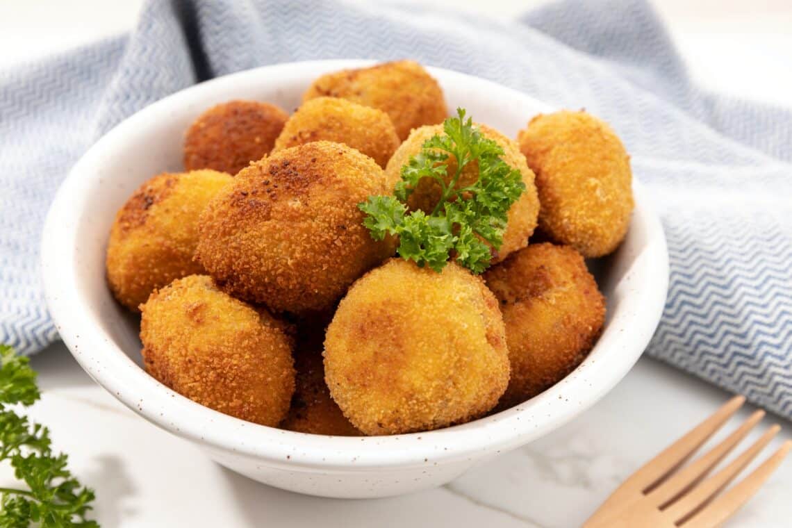 easy_and_tasty_stuffed_rice_croquettes