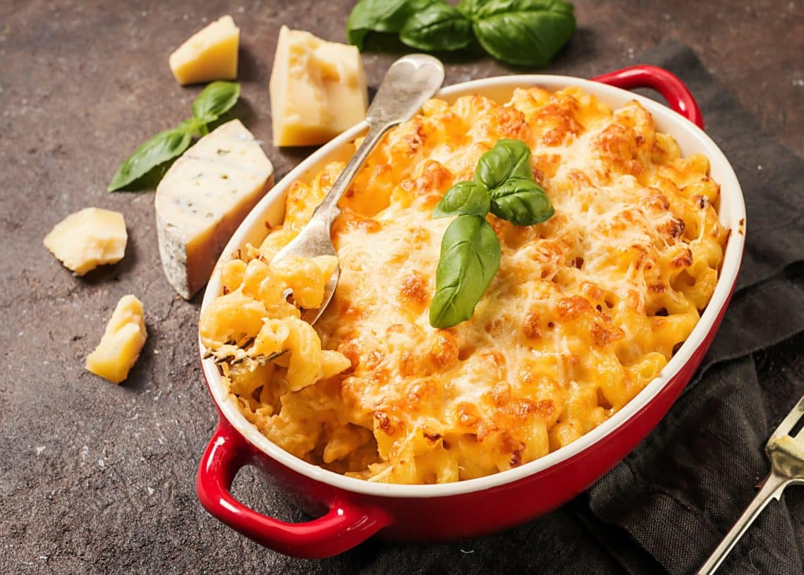 Mac And Cheese American Style Pasta 1