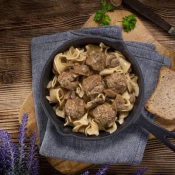 This Meatball Skillet Dinner Is An Excellent Dinner Idea That You Can Serve Your Special Guests. It'S An Easy Recipe You Can Never Go Wrong With. Have A Look At This Scrumptious Meatball Meal.