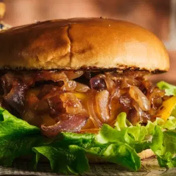 Seriously Amazing Cowboy Burgers With Lettuce