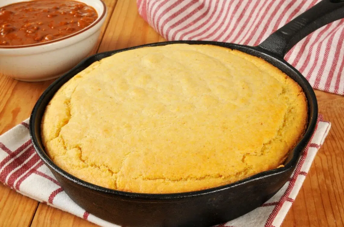 Whole Chili Cornbread Pie In A Pan
