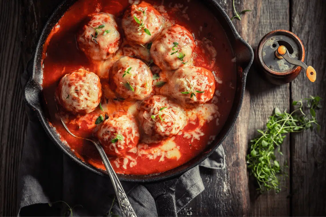 Festive Chicken Meatballs In Tomato Sauce