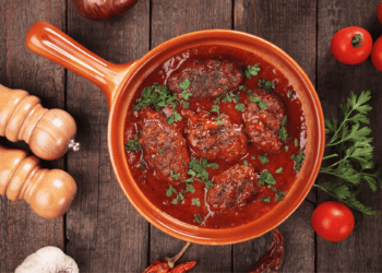 Flavoursome Souzoukakia (Sausages And Tomatoes) Recipe