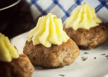 Healthy Turkey Meatloaf Cupcakes With Garlic Mashed Potatoes Frosting