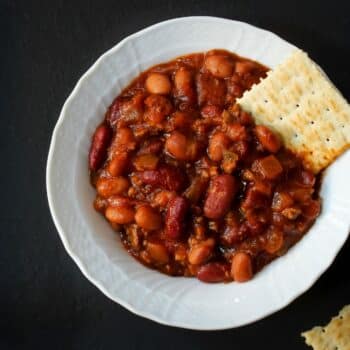 Best Ever Turkey Chili Served With Crackers