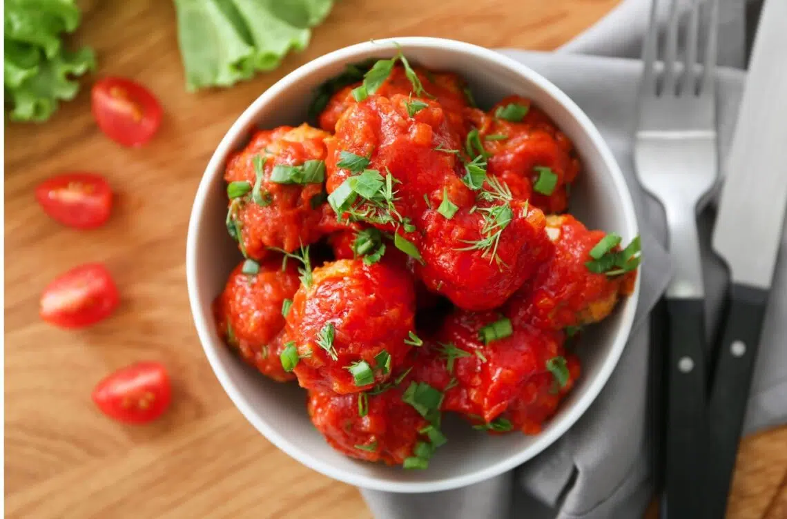 Healthy Gluten-Free Turkey Meatballs Served With Marinara Sauce